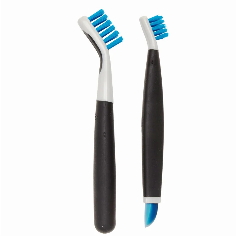 ENS. (2) BROSSES À NETTOYAGE