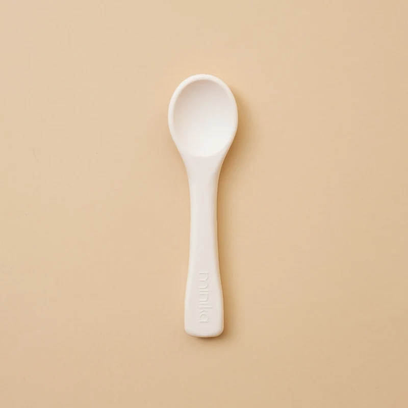CUILLÈRE EN SILICONE COQUILLE MINIKA