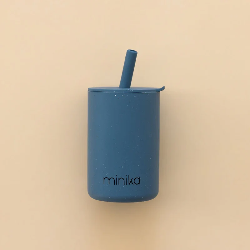 VERRE EN SILICONE AVEC PAILLE INDIGO MINIKA