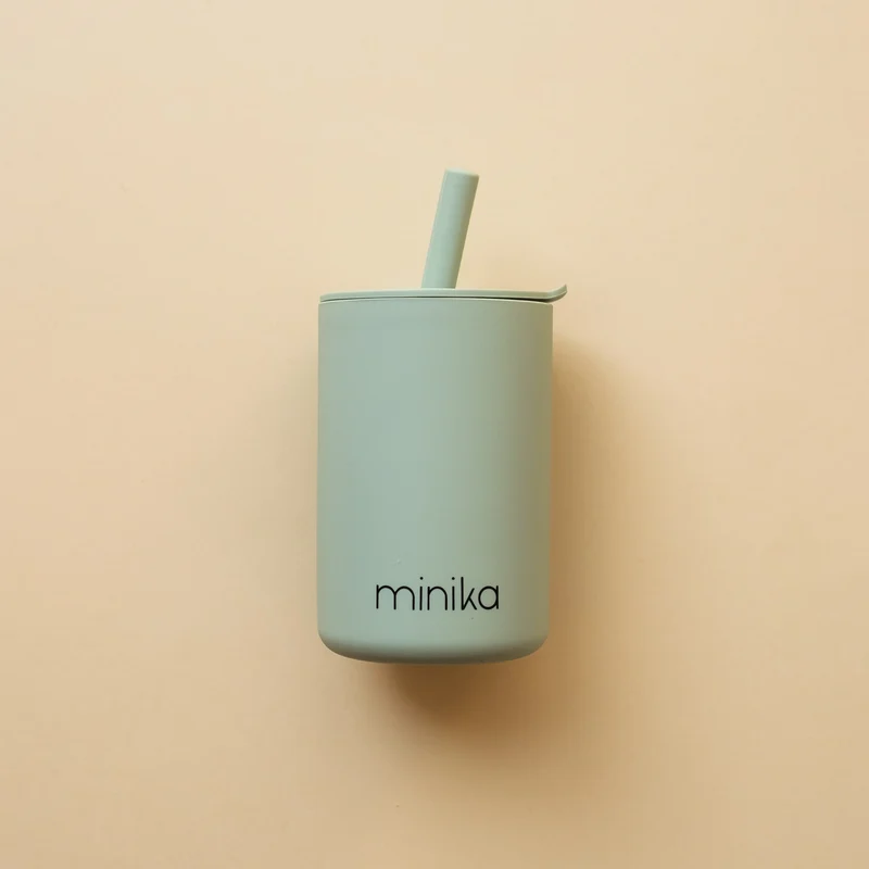VERRE EN SILICONE AVEC PAILLE SAGE MINIKA
