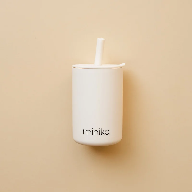 VERRE EN SILICONE AVEC PAILLE COQUILLE MINIKA