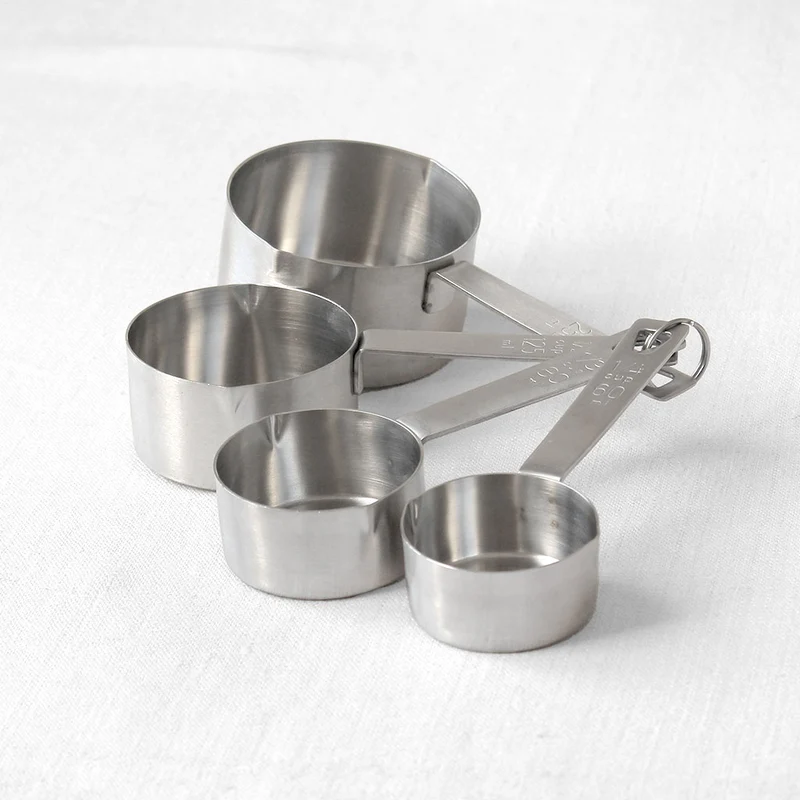 Lot de quatre cuillères mesures en inox