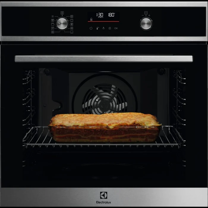 Four électrique à chaleur tournante Electrolux EOF6P46X 72 litres, classe A+ (H 151 x L 151 x P 144 cm), acier inoxydable